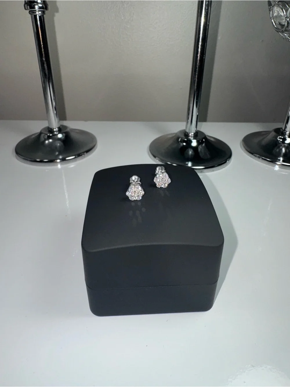 VVS1 GRA Certified Moissanite Flower Cluster Stud Earrings 2.5mm S925